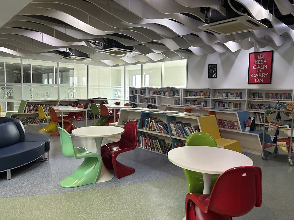 매트릭스 국제학교 도서관