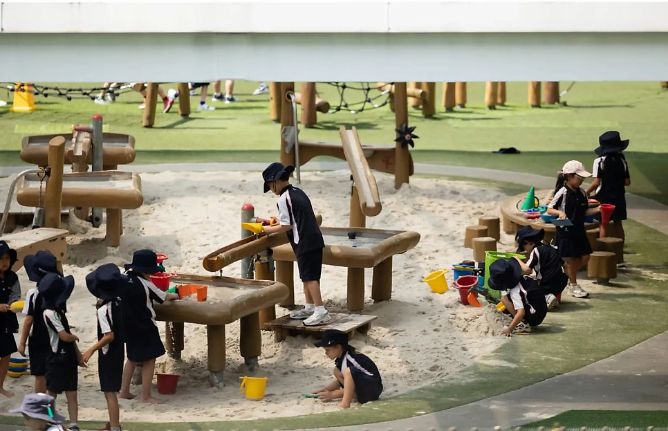 스탬포드 아메리칸 국제학교 유치부 모래 놀이 · 학교 제공